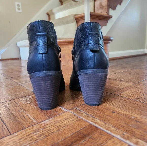 Crown Vintage Women’s Black Leather Ankle Booties Zip Block Heel Size 10M - Picture 4 of 13